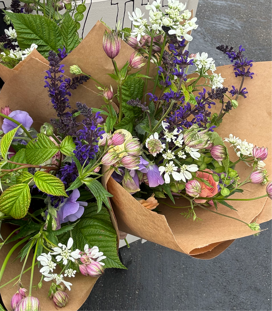 Spring bouquet subscription - FRIDAY PICK UP